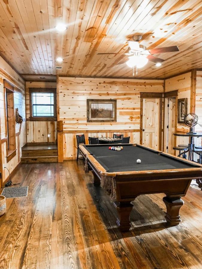 Stone Mountain Lodge 5000Sqft 6 Bed Game Room Pool Table Hot Tub ブロークン・ボウ エクステリア 写真